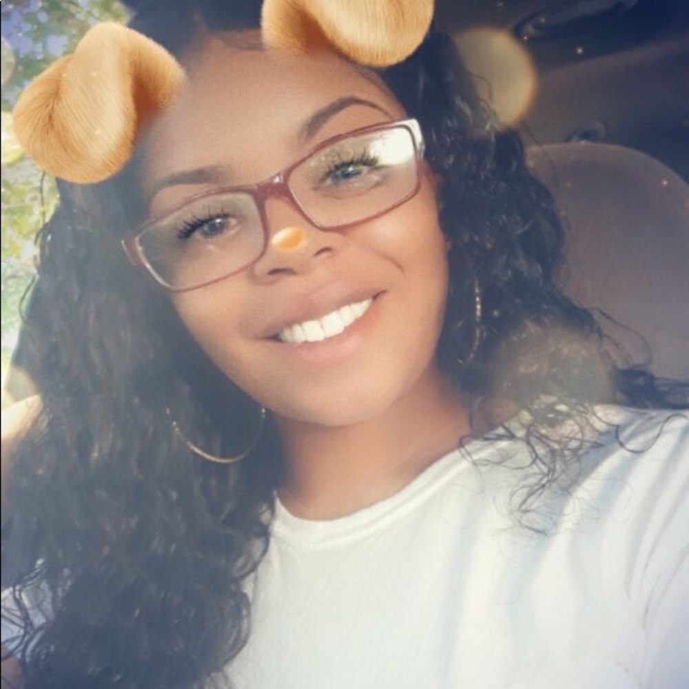 Meet your Posher, Kyla